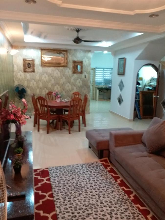 D' Homestay Bandar Baru Bangi Екстериор снимка